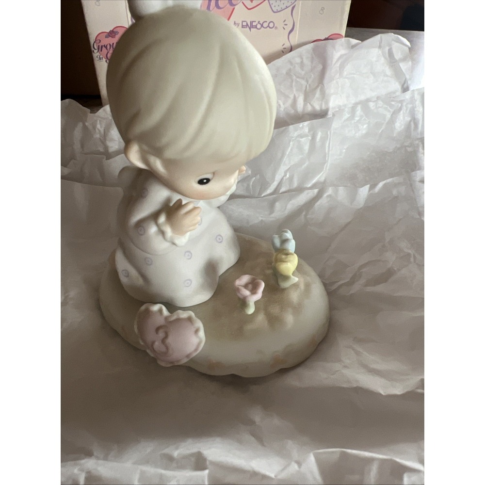 Precious Moments Growing in Grace Age 3 Girl with Flowers Figurine w/Box